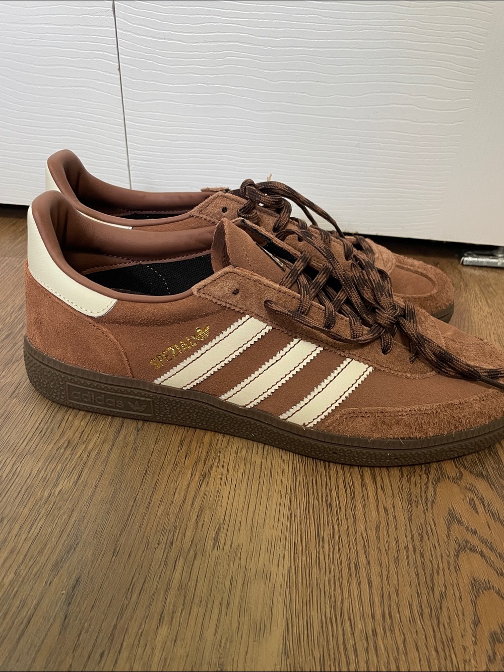 Adidas Handball Spezial Size 9.5 Mens Brown White Gum KJ6016 - NEW no box - Picture 3 of 10